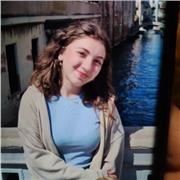 Studentessa liceo linguistico offre lezioni di inglese